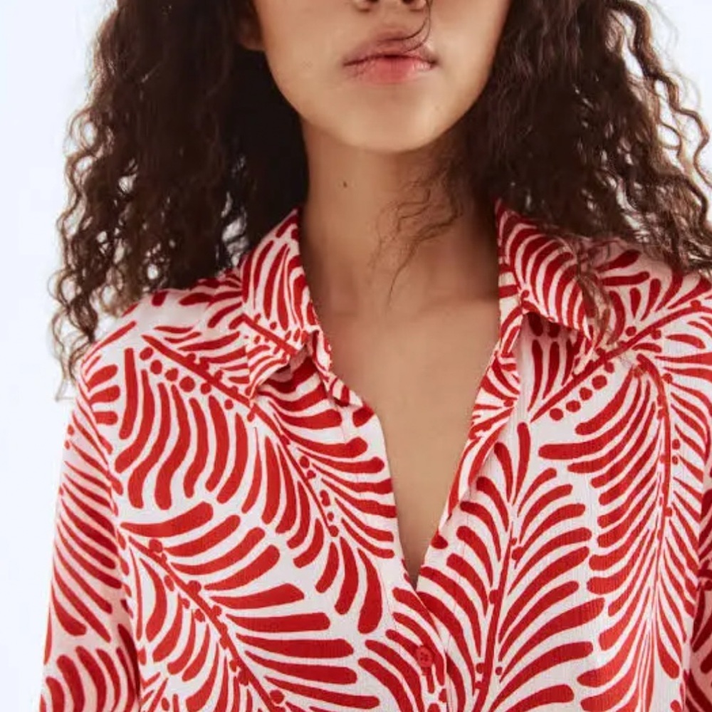 H&M Red and White Patterned Button Down Shirt - Picture 5 of 12